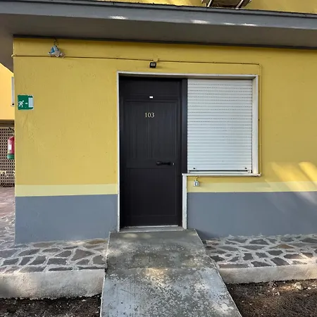 Hotel Paradiso *