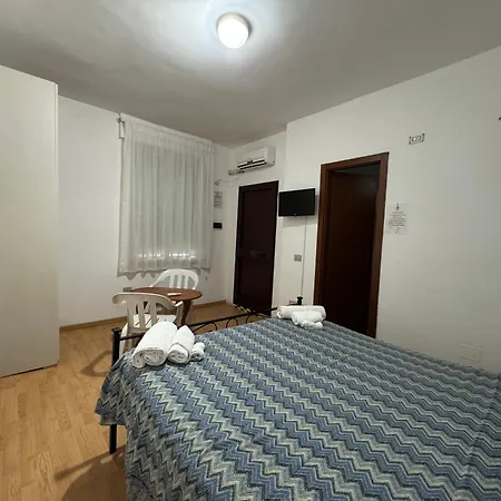 Hotel Paradiso
