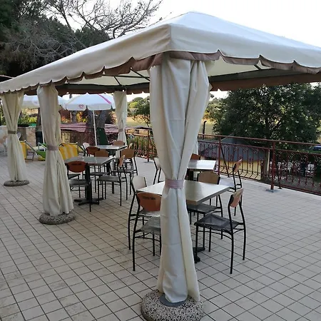Hotel Paradiso