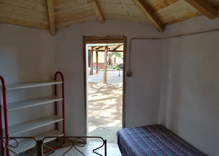 Ξενοδοχείο Paradiso *